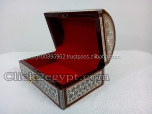 Caja de Joyería Rectangular de Lujo J27 con Cerradura de Madera y Madreperla - Product Image 2