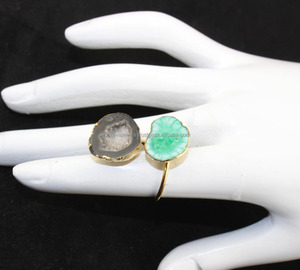 Bague en géode naturelle de fabrication indienne, bague en laiton plaqué or, bordure réglable, bague de mariage et de fiançailles, bague faite à la main - Product Image 2