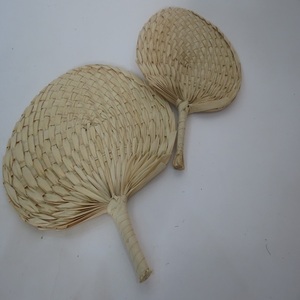 Abanico de mano de hoja de palma de bambú pintado a mano de Vietnam-Regalo promocional - Product Image 4