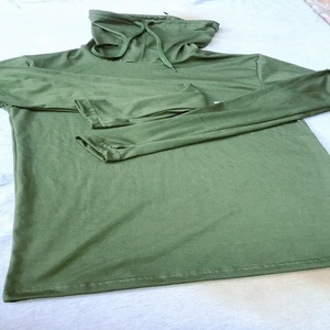 Camisetas personalizadas OEM agujero pulgar con cuello alto para hombres - Product Image 6