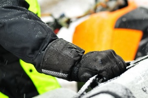 Guantes de Motociclismo de Entrenamiento Resistentes al Viento, Personalizados OEM, de Alta Calidad, Unisex, de Cuero Impermeable, con Correa de Muñeca Ajustable - Product Image 2