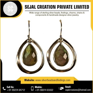 Fournisseur de boucles d'oreilles en argent sterling personnalisé avec diamants et pierres précieuses Vente en gros Boucles d'oreilles en or de Dubaï Bijoux pour femmes VENDEUR et FOURNISSEUR INDIEN Vente en gros - Product Image 2