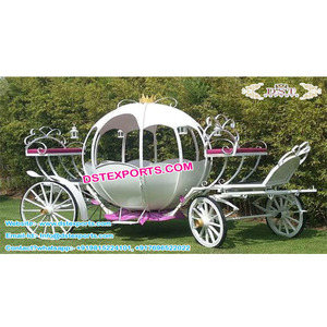 Carrosse de Cendrillon blanc de mariage exclusif, élégant, tiré par des chevaux, décorations de carrosse - Product Image 1