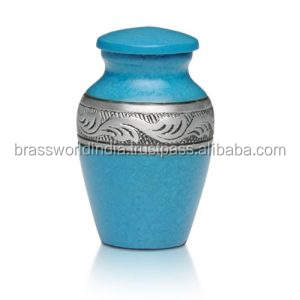 Borne de cendres gravées en argent vert - Product Image 2