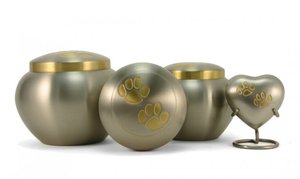 Urna de cremación de mascotas, suministros funerarios de latón Odyssey - Product Image 4
