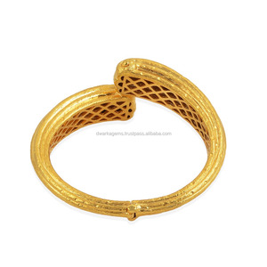 Vente en gros 925 Sterling Silver Manchette Bracelet Plaqué Or Bijoux de Mode Perle Élégant Classique pour Femmes Fête Mariages Cadeau - Product Image 2