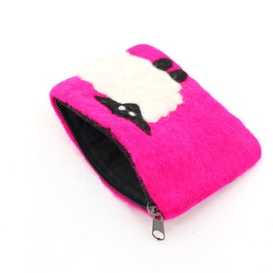 กระเป๋าเงินปักลายขนแกะเป็นมิตรกับสิ่งแวดล้อมของผู้หญิง FYN-CL-033 100% สไตล์แฟชั่นช่างฝีมือชาวนิวซีแลนด์พร้อมซิปปิด - Product Image 2