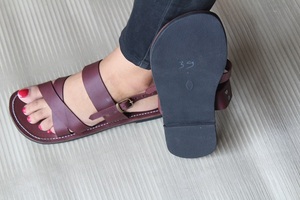 Women Comfortable Women Flat Leather Sandal - Product Image 3