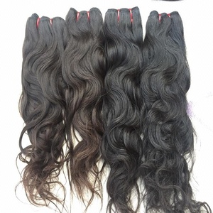 Vente en gros de cheveux humains vierges indiens 100% Remy non traités, donneur unique, style ondulé, cheveux vierges indiens bruts, fournisseur de perruques en Inde - Product Image 6