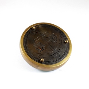 เข็มทิศทิศทางทำจากทองเหลืองและโลหะผสมพร้อมด้วยหน้าปัดหมุนได้ทำจากโลหะและพลาสติก - Product Image 3