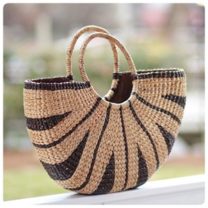 Sac fourre-tout en PVC noir transparent personnalisé Sac à provisions avec fermeture éclair et bouton Sac à bandoulière jaune étanche Logo imprimé de fruits pour femmes décontracté - Product Image 2