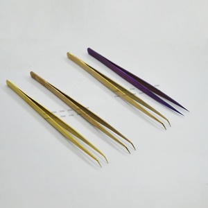 Pinces à cils professionnelles personnalisées pour volume russe, pointe en acier inoxydable durable anti-magnétique, emballage personnalisé avec logo pour cils - Product Image 2