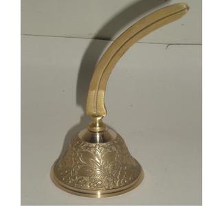 Cloche à main en laiton doré de conception antique pour tenture murale de temple - Product Image 1