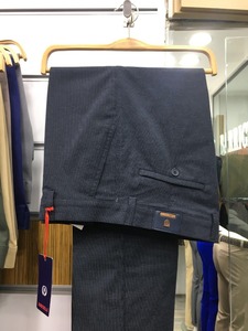 Pantalones de Hombre de Moda, Corte Ajustado, Elásticos, Color Caqui - Product Image 4