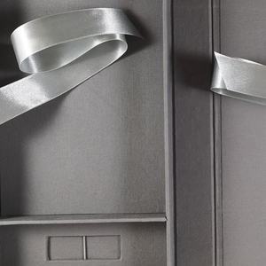 Caja USB de lino gris moderna de alta calidad hecha a mano para fotógrafos - Product Image 2