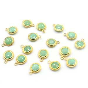 Colgantes de Plata de Ley con Bisel Chapado en Oro y Forma Redonda de Crisoprasa Calcedonia, Joyería Hecha a Mano - Product Image 2