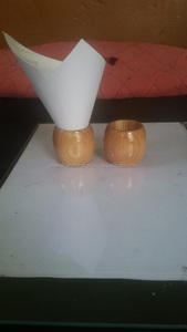 Servilleteros de madera acabados con esmalte brillante, alta calidad - Product Image 3