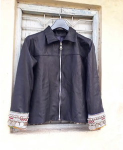 Chaqueta de Cuero Tribal Banjara con Cuentas, Estilo Gitano Afgano - Product Image 4