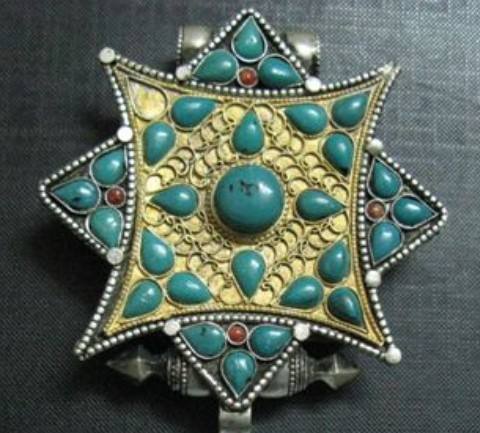 สีเหลือง