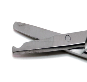 อุปกรณ์ OEM แบบกําหนดเองคุณภาพสูงสุดโลหะแข็งสเพนเซอร์ตะเข็บกรรไกรโรงพยาบาลกรรไกรห้องแพทย์ - Product Image 3