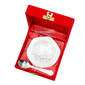 Plateau de service hexagonal plaqué argent avec cuillère cadeau de retour de mariage indien ou coffret cadeau d'invité Diwali - Product Image 2