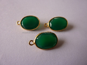 Vente en gros de connecteurs en argent sterling au design unique en onyx vert Bijoux en plaqué or et rhodium Pendentifs à breloque pour les fêtes - Product Image 2