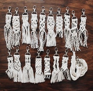 Porte-clés en macramé pour cadeau, accessoires de mode, fabriqué à partir de cordes en coton - Product Image 5