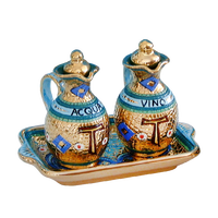 Ensemble de cruet d'église en céramique peint à la main avec de l'or pur fait à la main en italie conception de mosaïque article catholique
