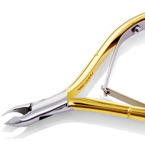 NGHIA Pince à cuticules C-01G professionnelle Meilleure vente Ensemble de manucure et pédicure en acier inoxydable finition or Boîte emballée pour l'exportation - Product Image 1
