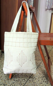 100% lin lin matelassé sac fourre-tout taille moyenne tissé manipulé avec motif uni et lettre pour le shopping - Product Image 2
