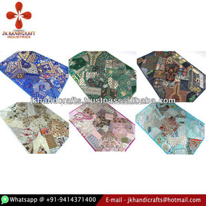 Tapisserie murale indienne brodée à la main sari patchwork - Product Image 1