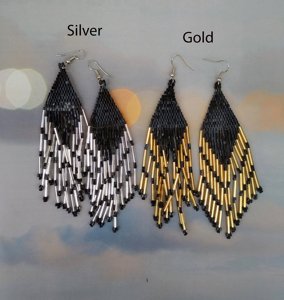 Pendientes de cuentas doradas, pendientes de cuentas plateadas, pendientes de cuentas estilo bohemio, creaciones hechas a mano. - Product Image 1