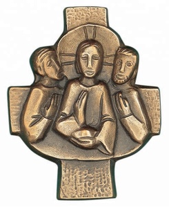 Cruz Decorativa de Pared de Bronce Pulido, Estilo Religioso, Modelo Metálico Hecho de Latón - Product Image 6