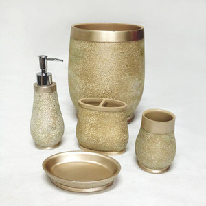 Accessoire de salle de bain haut de gamme au design élégant, finition chromée poly-or, écologique - Product Image 1