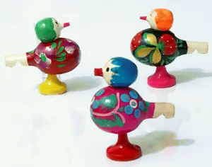 Houten Fluitjes Russische Souvenir Poppen Met Etnische Ornament, Handgeschilderde Ambachten Voor Koop, Volkskunst En Ambachten Groothandel