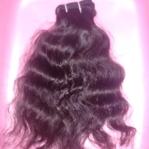 Cheveux bruts indiens vierges à ondulation profonde 100%. Extension de cheveux bruts sans perte de cheveux humains de l'Inde - Product Image 2