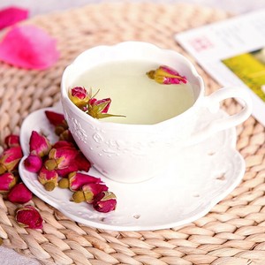 Flor de rosa seca comestible para té, postres y decoración de bebidas - Product Image 1