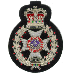 Vente en gros sur mesure OEM blazer 3D brodé à la main en laiton attachement magnétique personnalisé à coudre tissu tissé paillettes badges - Product Image 1