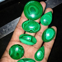 Malachite naturelle de haute qualité AAAAA 100% - Pierre précieuse en vrac - Coupe excellente - Forme mixte verte - Certifiée IGI - Tailles personnalisables - Rida
