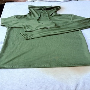 Camisetas personalizadas OEM agujero pulgar con cuello alto para hombres - Product Image 5