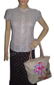 Linen Shopping <b>Bag</b> Embroidered Flower Design Zipper Closure <b>Medium</b> <b>Size</b> Fashion Promotional <b>Bag</b> 100% Eco-Friendly Outdoor Use - Product Image 3