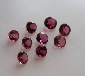 พลอยทัวร์มาลีนสีชมพูธรรมชาติขนาด4มม. หินเหลี่ยมเพชรพลอยเหลี่ยมหลวมได้รับการรับรองคุณภาพสีชมพู - Product Image 4