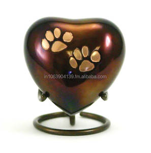 Urna de latón para cremación de mascotas, urna de cremación moderna con forma de corazón y pata, de cobre - Product Image 1