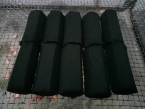 100% พรีเมี่ยมคุณภาพอินโดนีเซียถ่านก้อนสำหรับมอระกู่/Shisha - Product Image 2