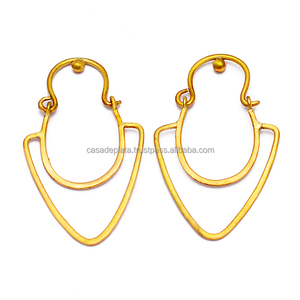Pendientes de aro de plata de ley lisa, chapados en oro - Product Image 1