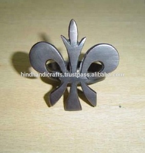 Joli rond de serviette en métal de conception de feuille d'olivier pour le restaurant pour des faveurs de fête de mariage accessoires personnalisés clairs - Product Image 2