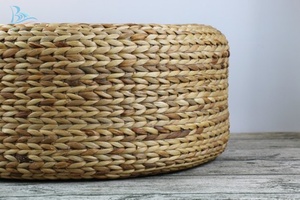 Pouf en jacinthe d'eau écologique, pouf en paille du Vietnam - Product Image 5