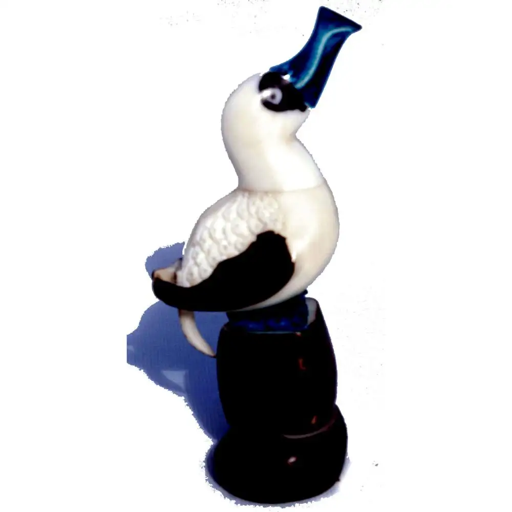 Large Blue Footed Booby Bird Tagua Nut Figurine Galapagos Hand Carved Artwork Carving Animal Statues Wholesale Unique Ornament