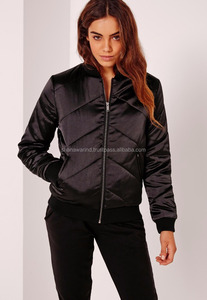 Venta al por mayor de chaqueta de bombardero de satén azul marino para las señoras transpirable chica diseño cremallera flores decoración nylon forro producto terminado - Product Image 5