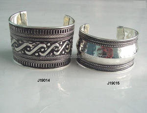 กำไลข้อมือทองเหลืองชุบเงินโบราณ เครื่องประดับโลหะอินเดีย สำหรับผู้หญิงและเด็กผู้หญิงทุกวัย - Product Image 3